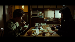 空と白と波と母